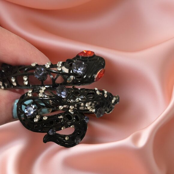 BLACK SNAKE BRACELET WITH RED EYES~ NEW! - Picture 3 of 3